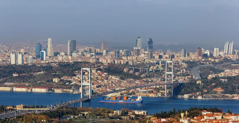 Bosphorus Bridge 235499411 donusturuldugu kaynak jpeg