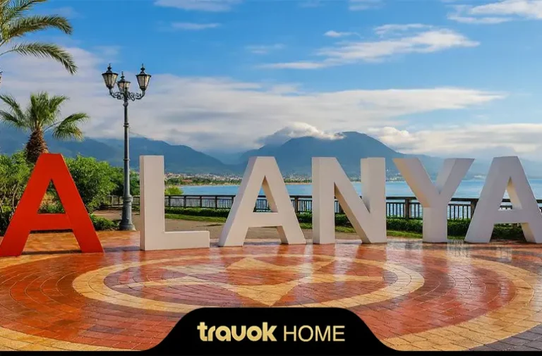 Is Life in Alanya Better for Singles or Families